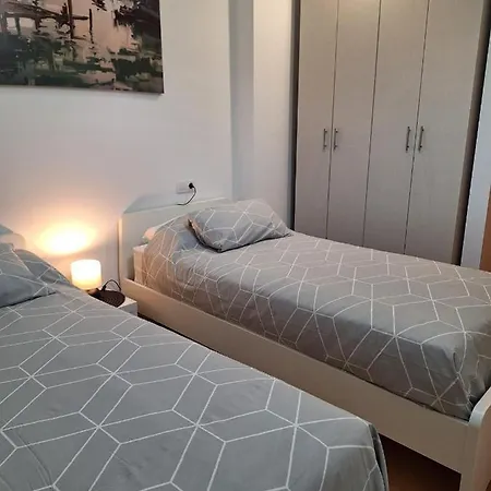 El Arroyu Vut 5585 As Хихон